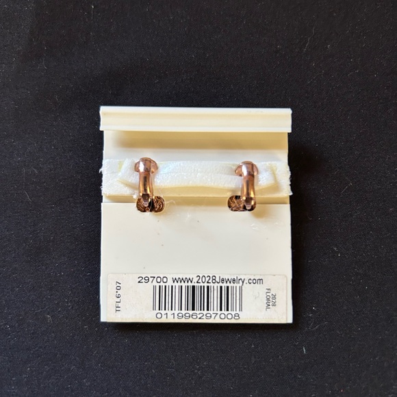 Floral Crystal Necklace and Earring Set (114) - Picture 5 of 5